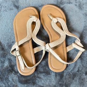 Women’s sandals
